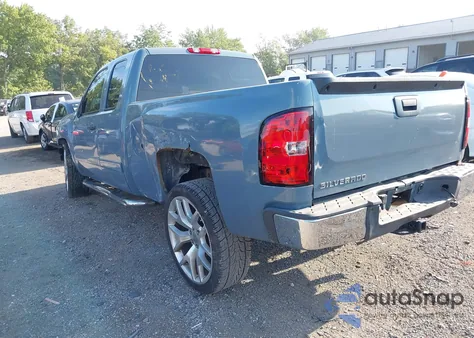 2007 Chevrolet Silverado C1500 из США, поврежденный, VIN 1GCEC19C17Z577660